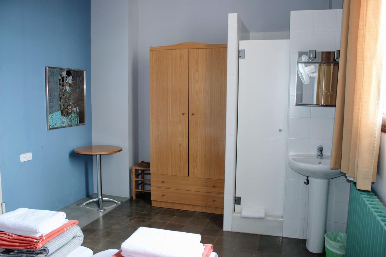 Alberg Solidanca Hostel 팔라프루헬 외부 사진