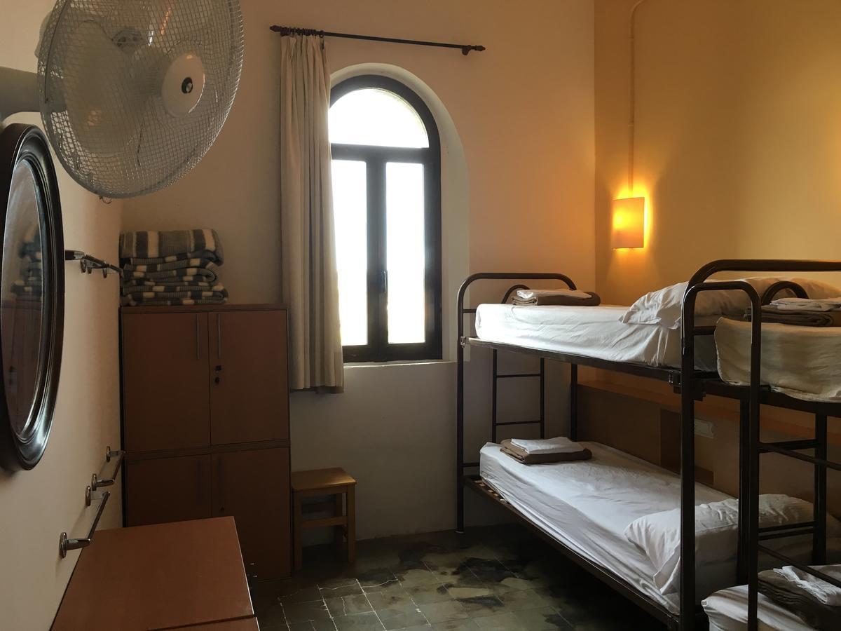 Alberg Solidanca Hostel 팔라프루헬 외부 사진
