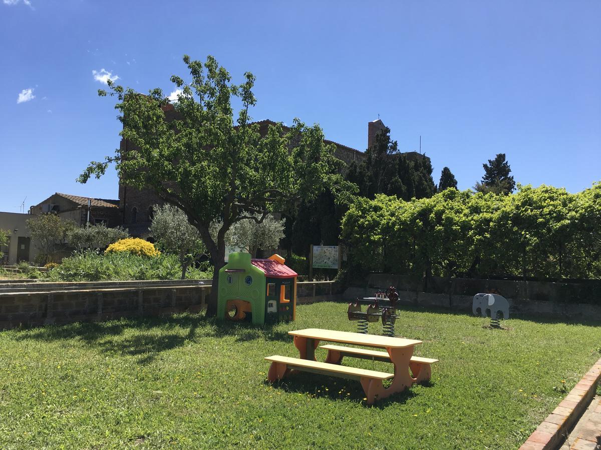 Alberg Solidanca Hostel 팔라프루헬 외부 사진